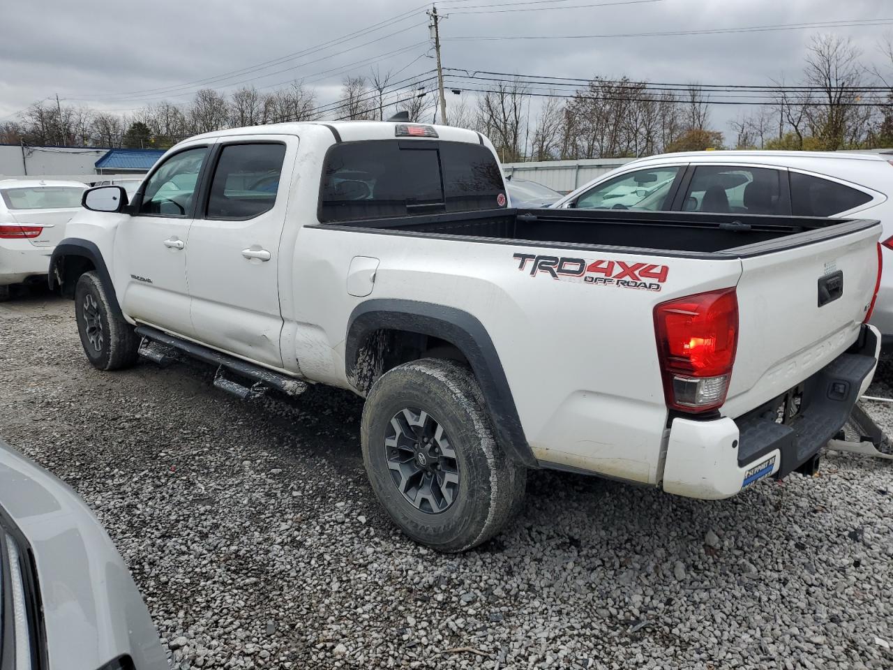 VIN 3TMDZ5BN6HM030366 2017 TOYOTA TACOMA no.2