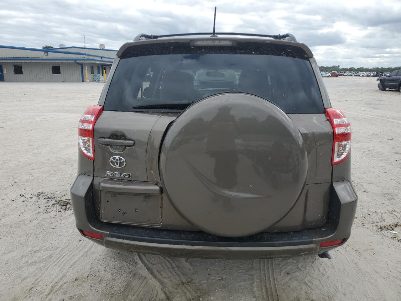 2012 Toyota RAV 4 - Image 6