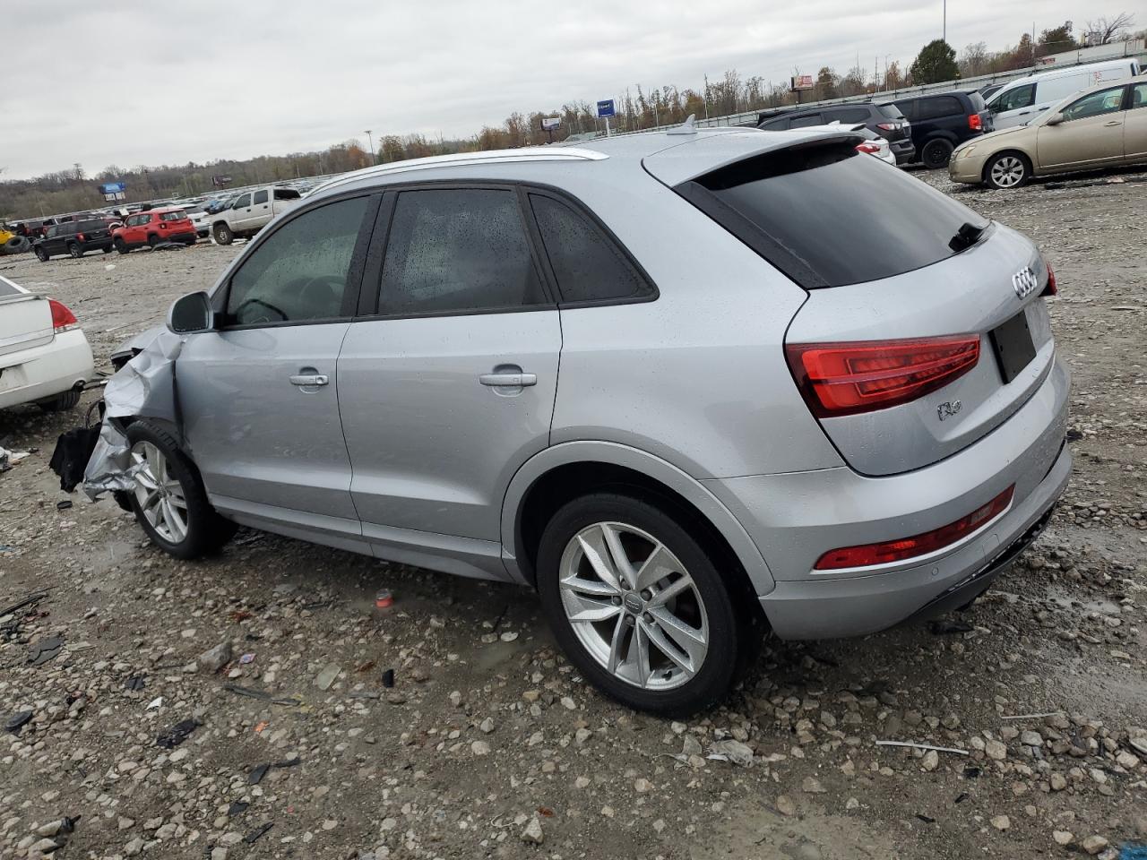 VIN WA1BCCFS9JR012326 2018 AUDI Q3 no.2