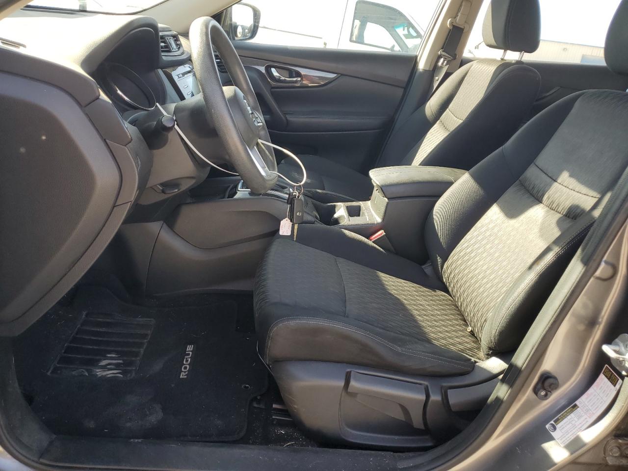 2017 Nissan Rogue - Image 7