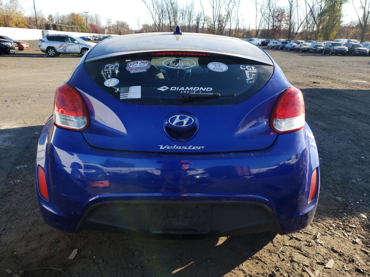 2013 Hyundai Veloster VIN: KMHTC6AD8DU173672 Lot: 77358624