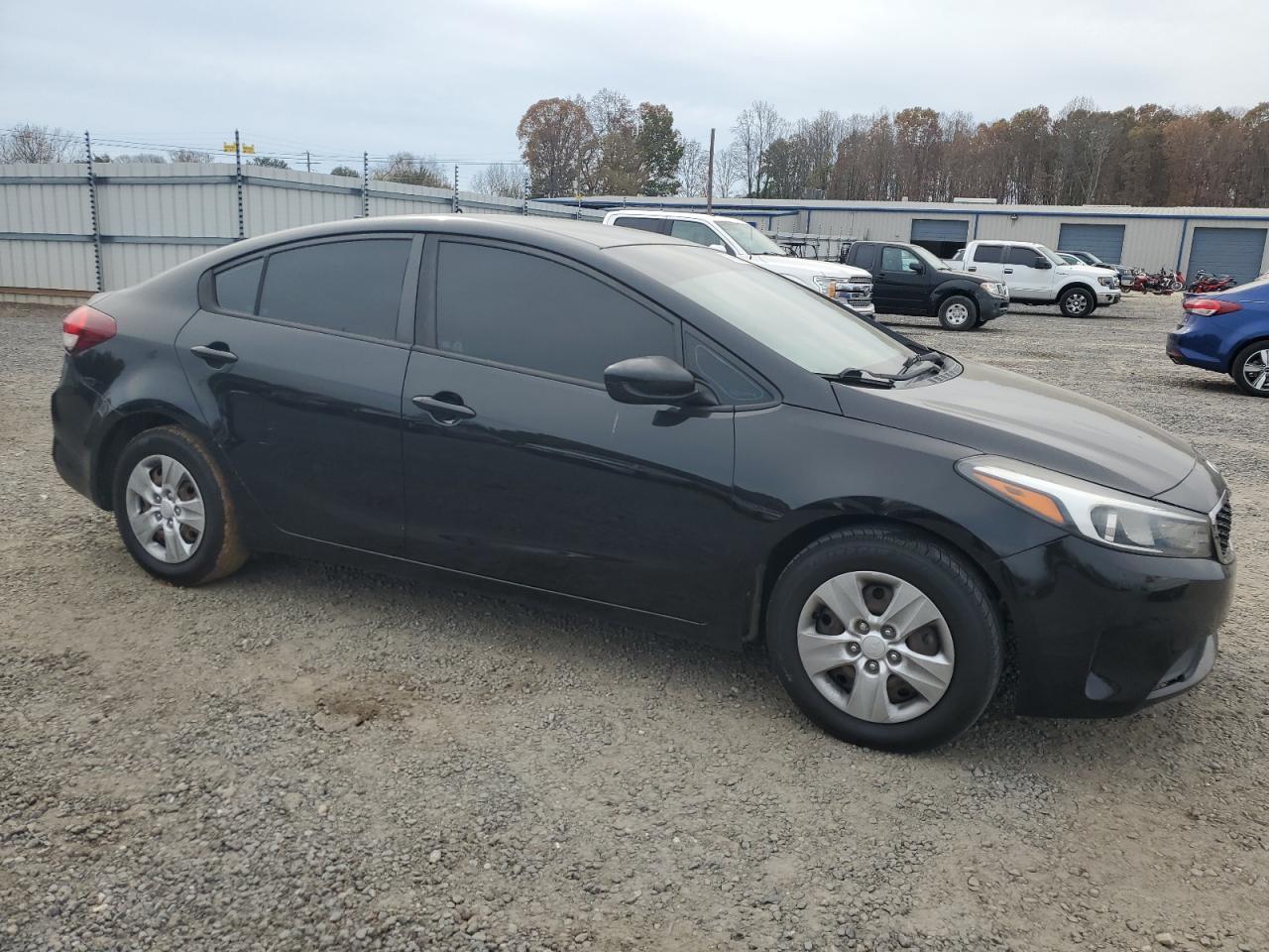 2017 Kia Forte - Image 4
