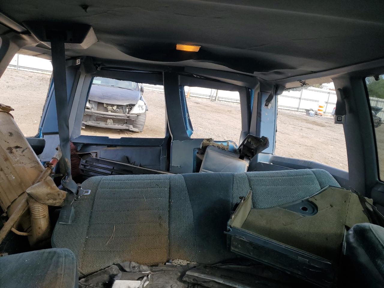 1994 Chevrolet Astro - Image 10