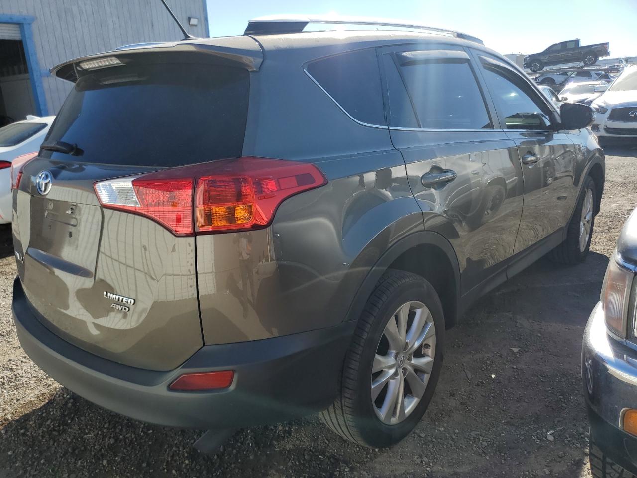 2015 Toyota RAV 4 - Image 3
