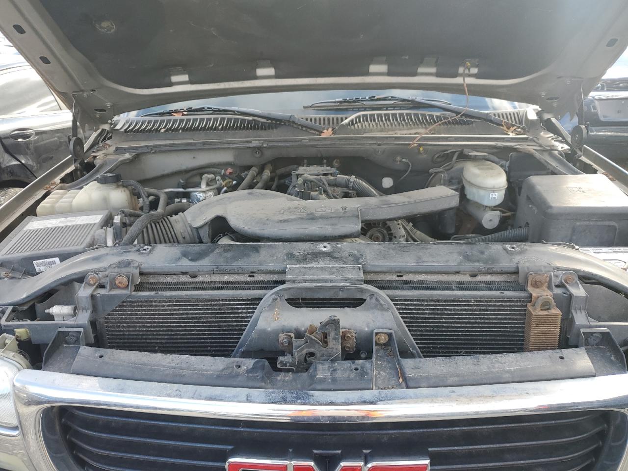 2003 GMC Yukon - Image 12