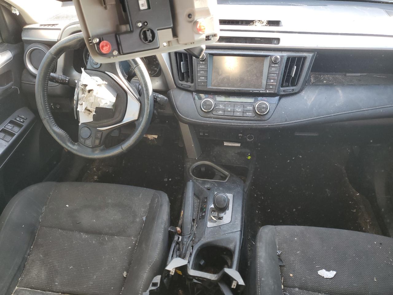 2016 Toyota RAV 4 - Image 8