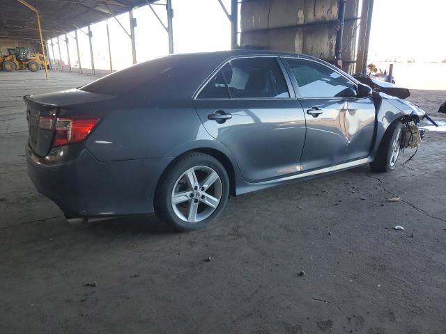 Sedans TOYOTA CAMRY 2012 Szary