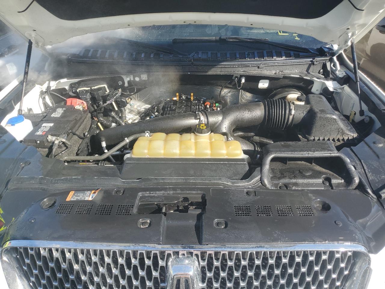 2021 Lincoln Navigator - Image 12