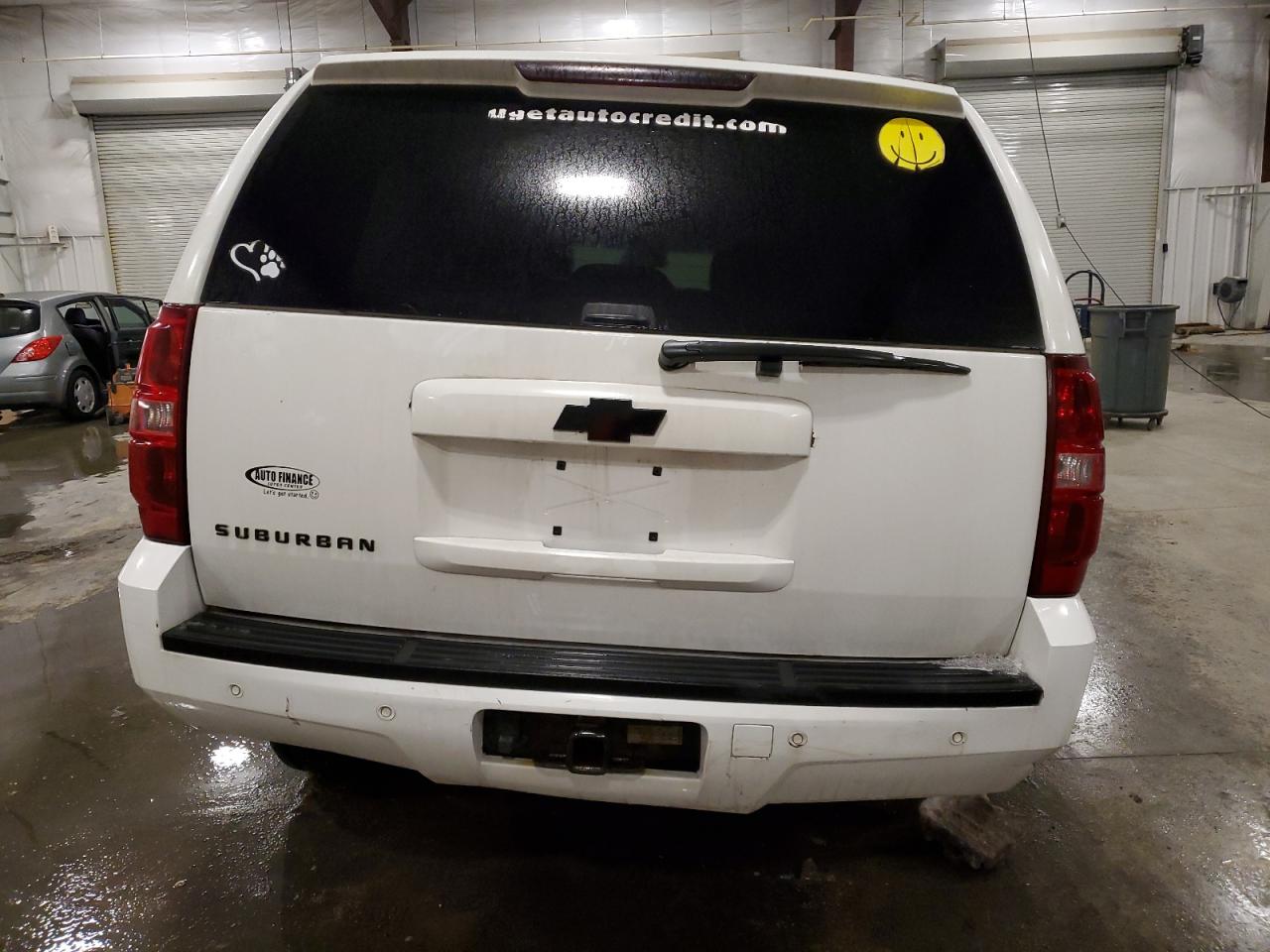 2007 Chevrolet Suburban - Image 6