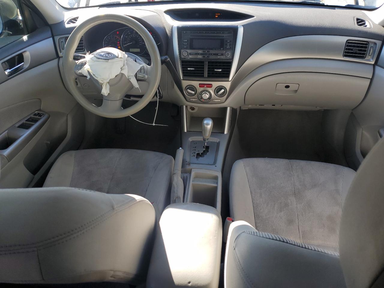 2010 Subaru Forester - Image 8