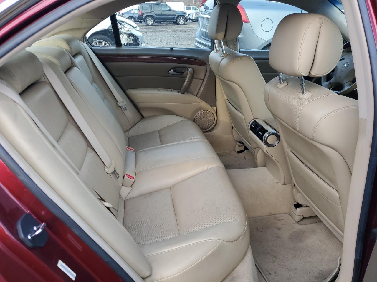 2005 Acura RL - Image 10