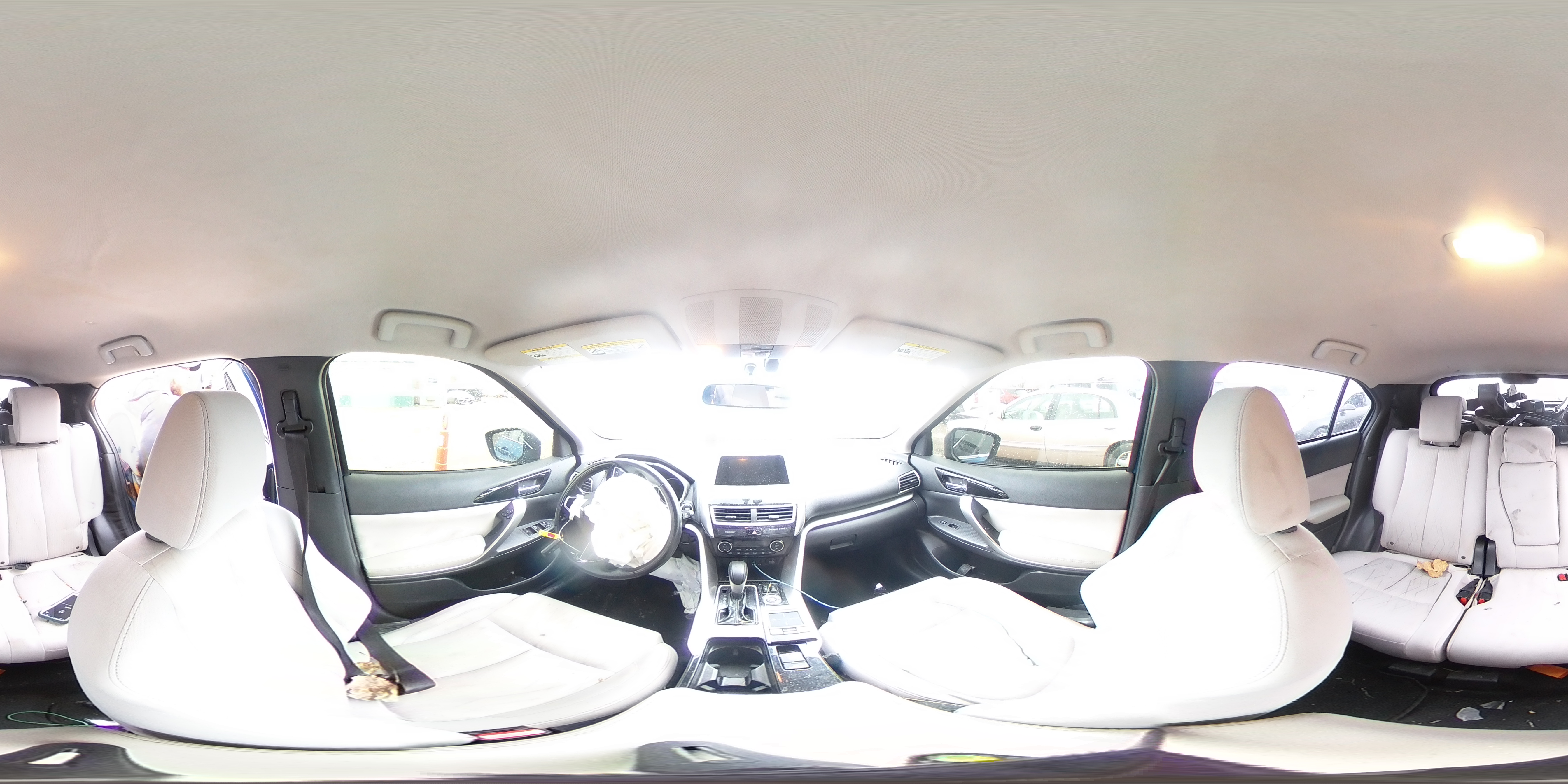 2019 Mitsubishi Eclipse - Image 12