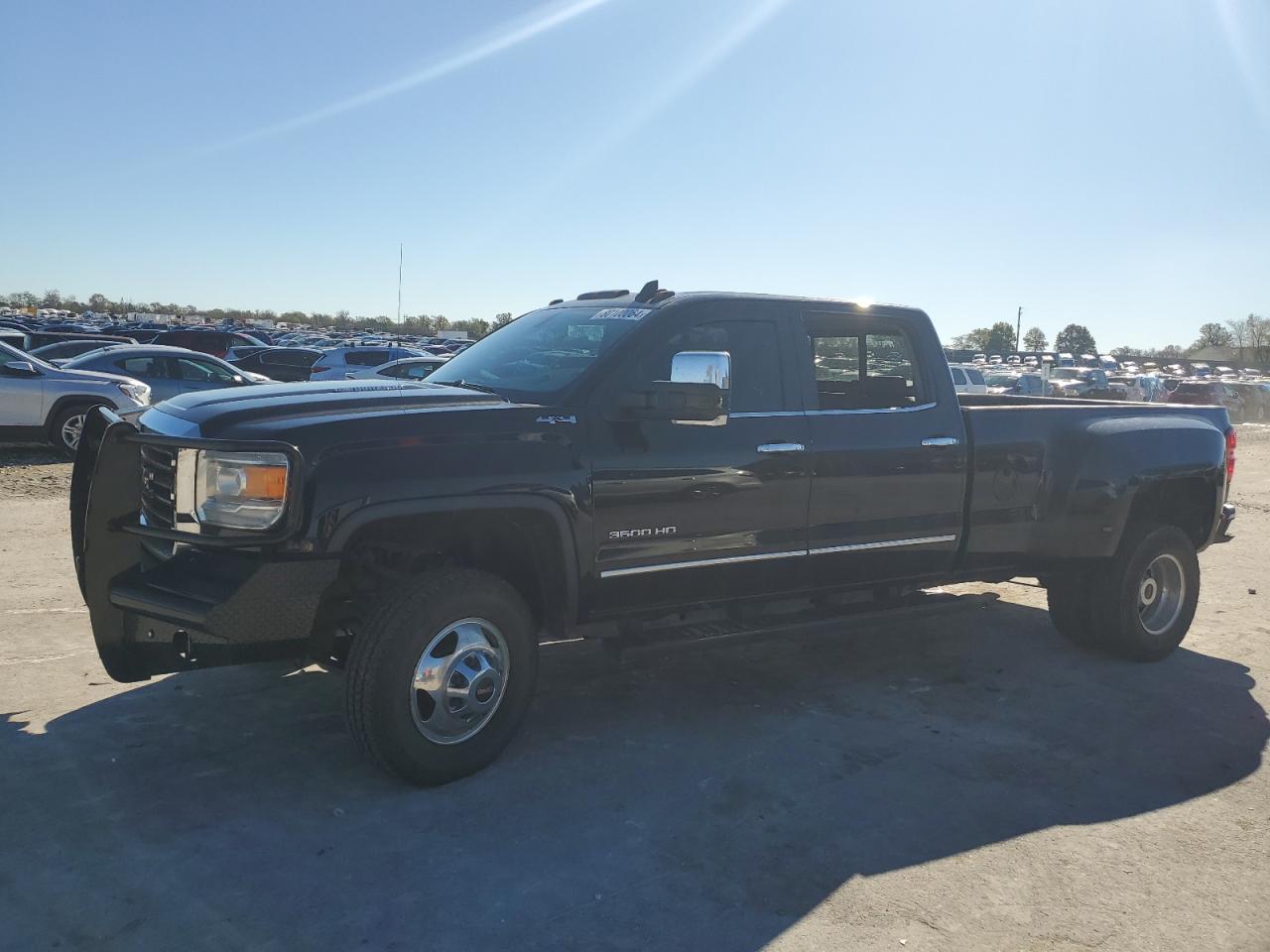 VIN 1GT423C87FF560375 2015 GMC SIERRA no.1