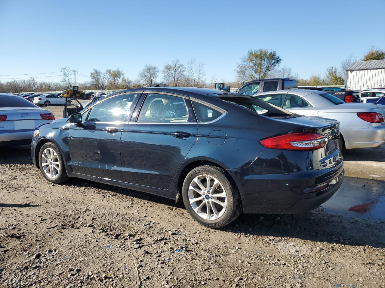 2020 Ford Fusion - Image 2