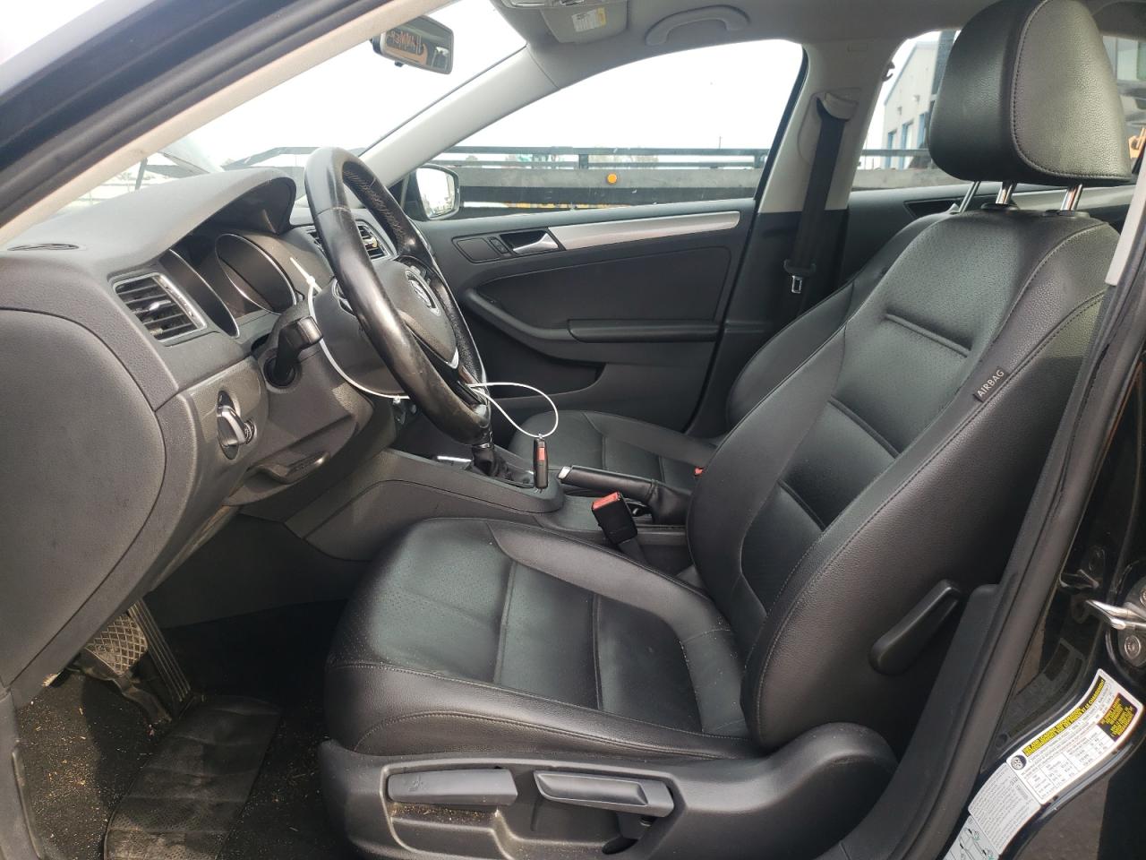 2017 Volkswagen Jetta - Image 7