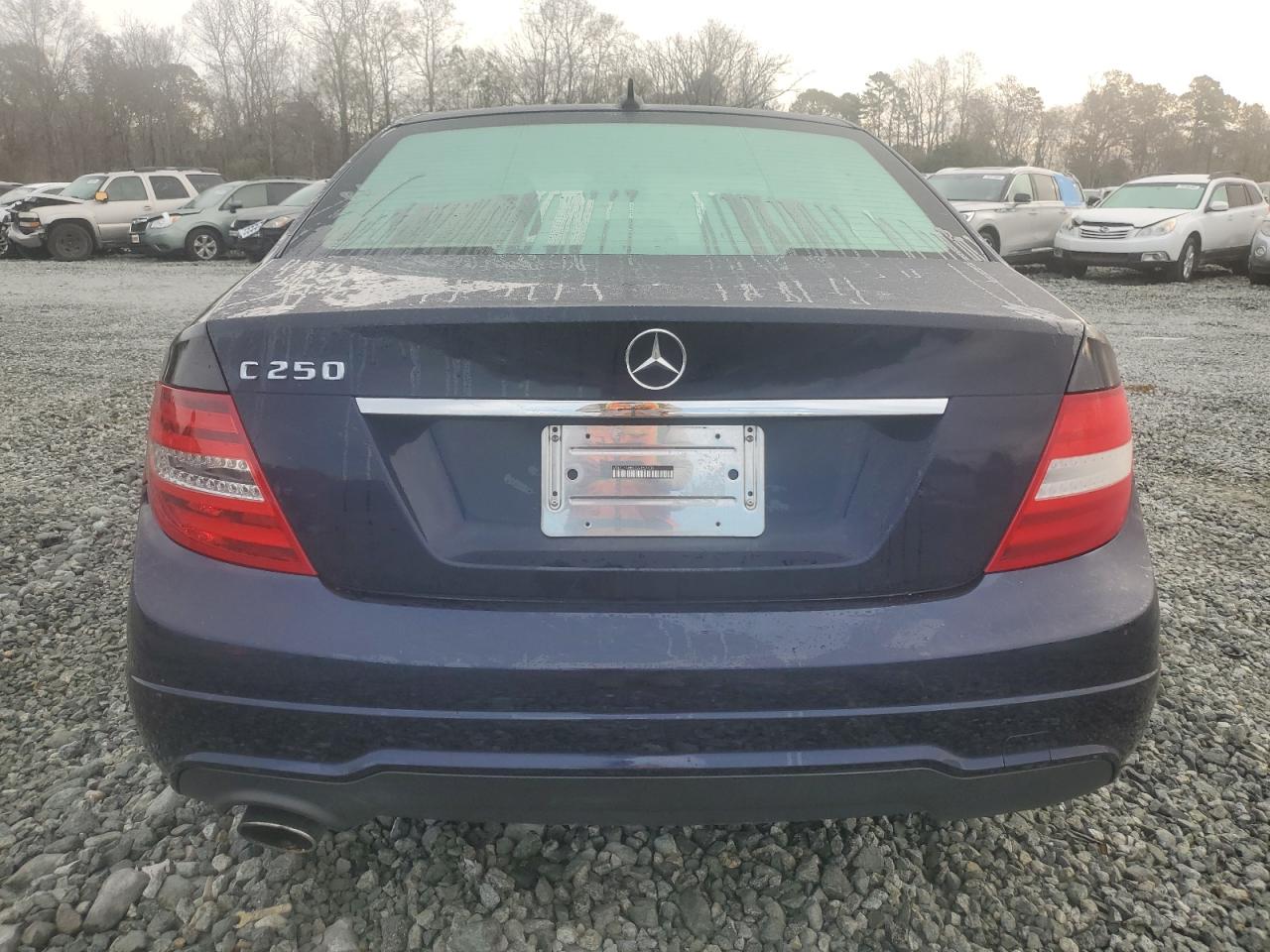 2013 Mercedes-Benz C 250 VIN: WDDGF4HB9DA852430 Lot: 81404074