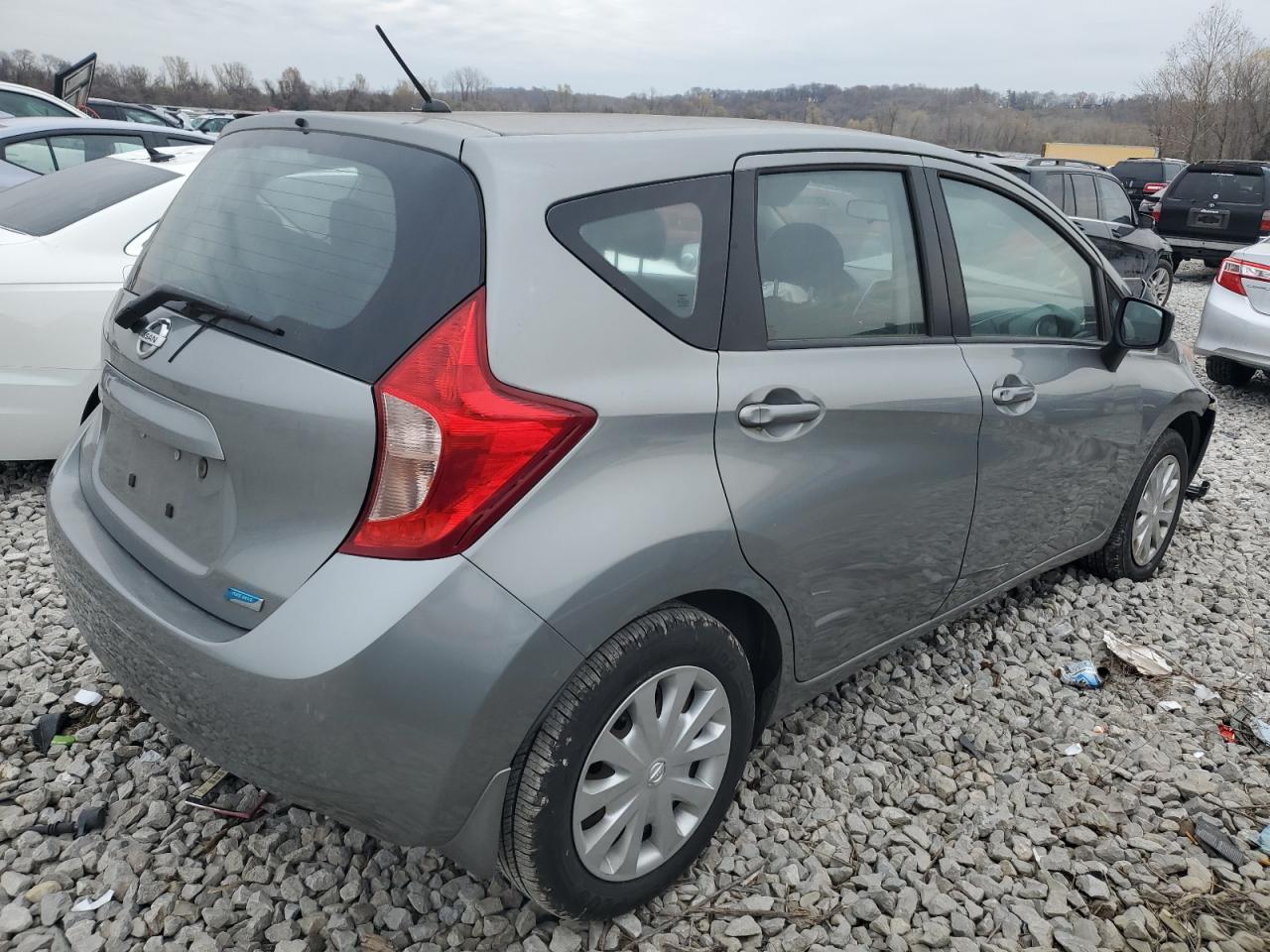 2015 Nissan Versa - Image 3