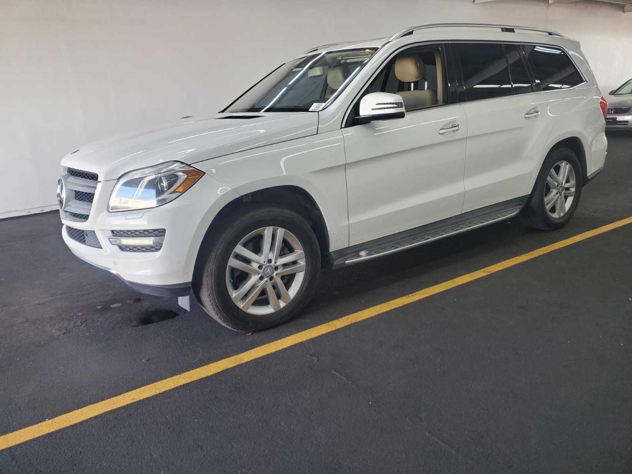 VIN 4JGDF6EE3FA506105 2015 MERCEDES-BENZ GL-CLASS no.2