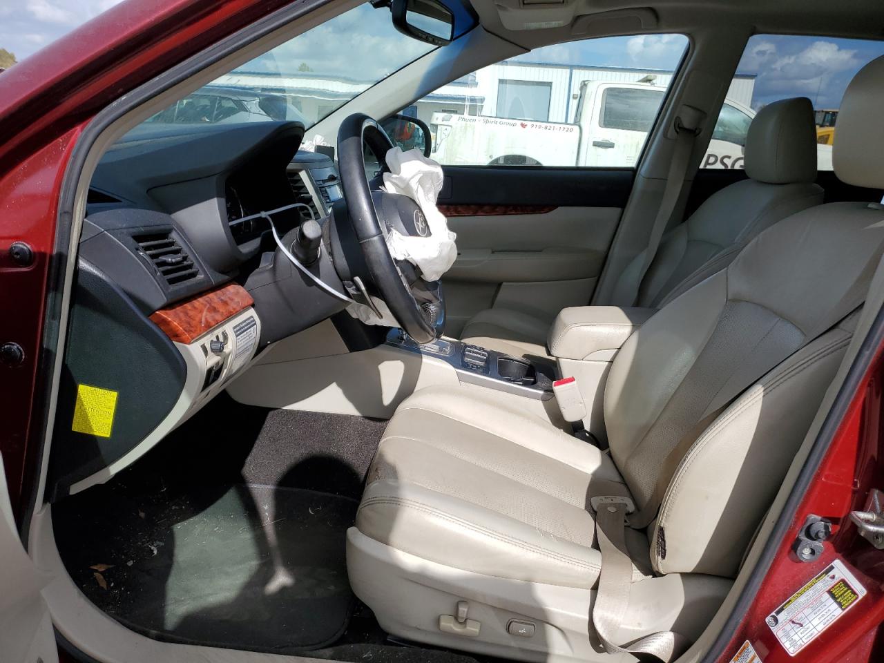 2011 Subaru Outback - Image 7