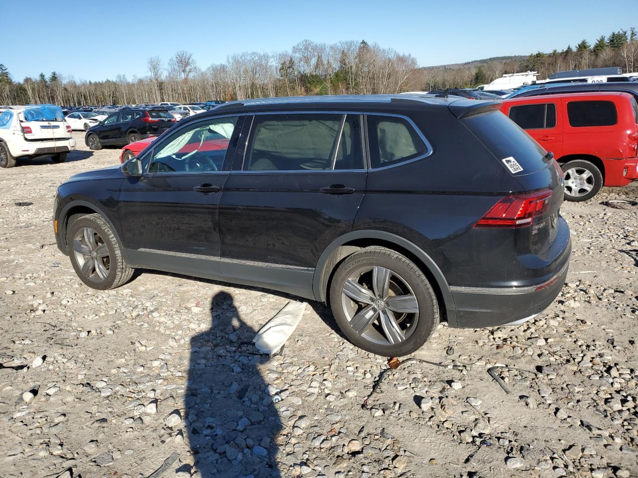 2020 Volkswagen Tiguan - Image 2