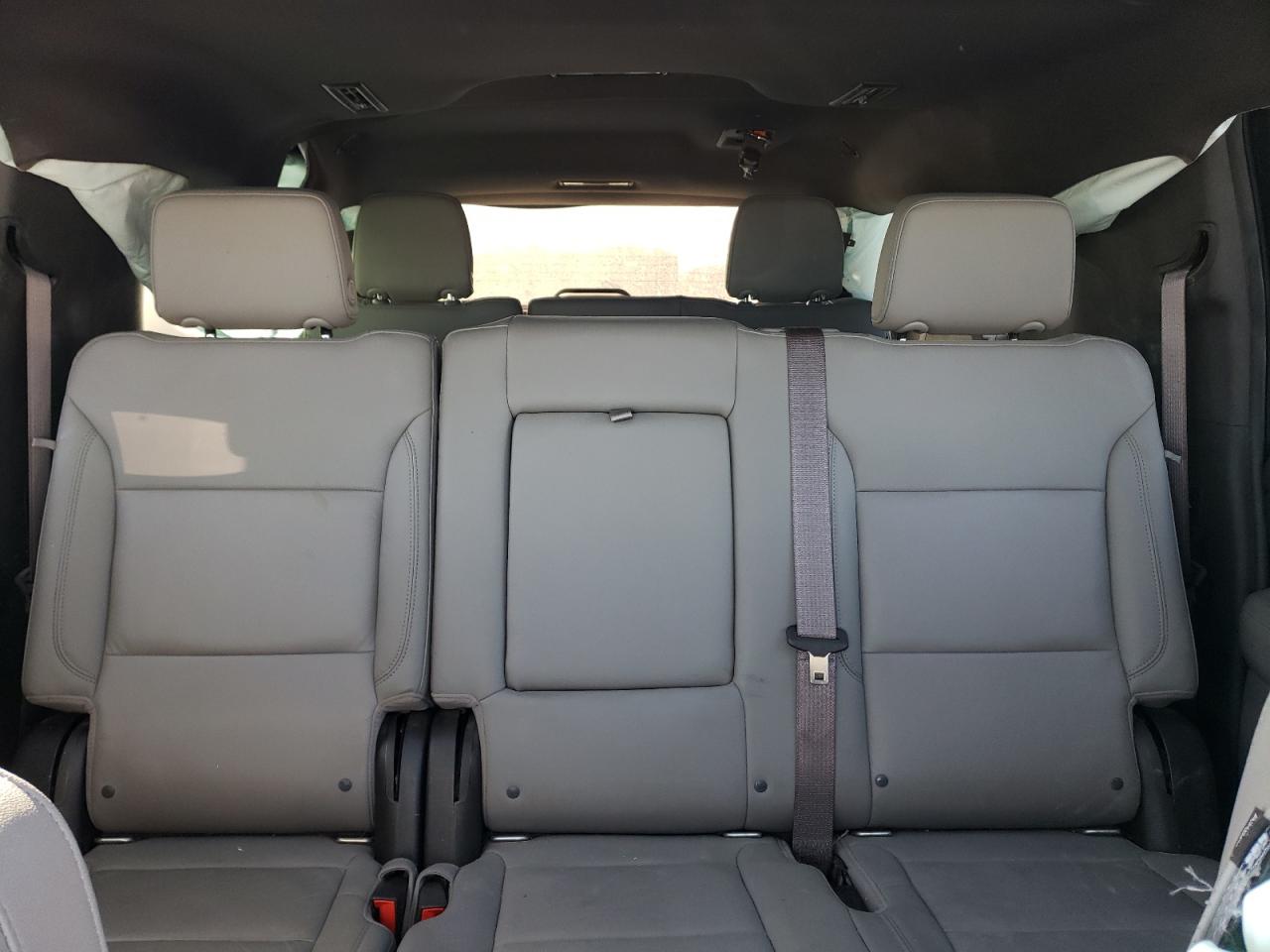 2021 Chevrolet Suburban - Image 10