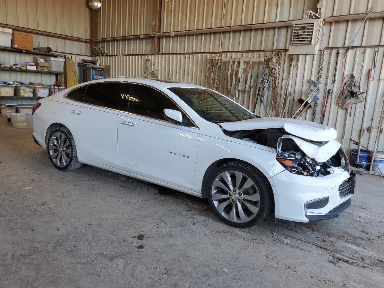 2018 Chevrolet Malibu - Image 4
