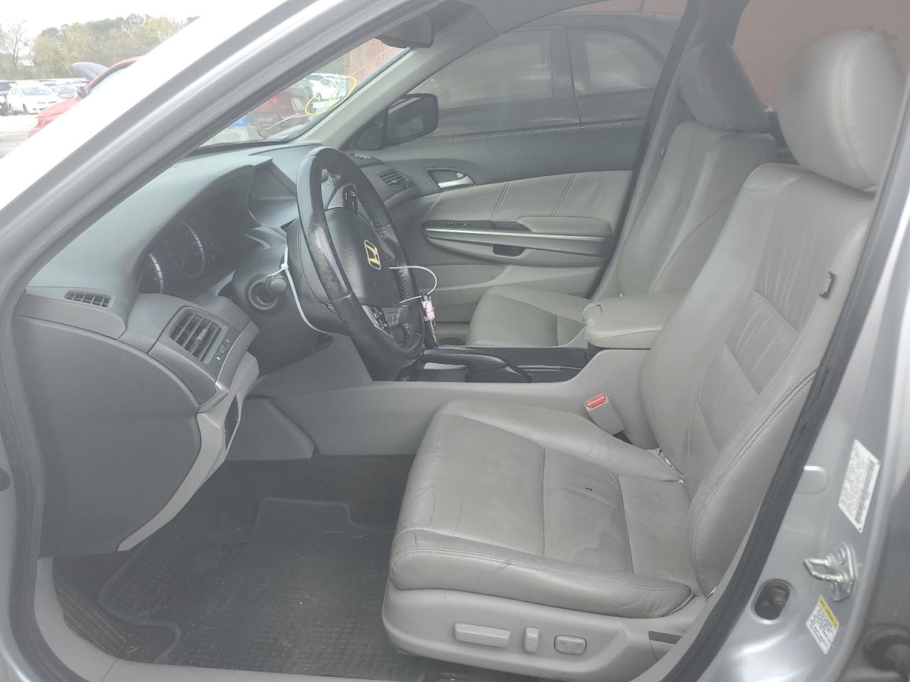 2010 Honda Accord - Image 7