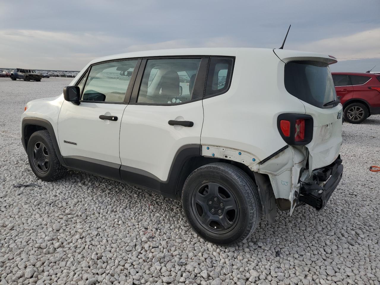 2015 Jeep Renegade - Image 2