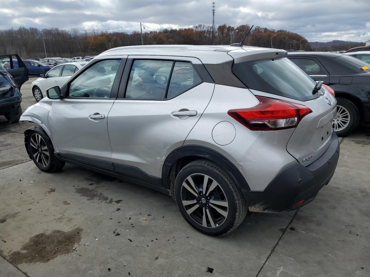 2020 Nissan Kicks - Image 2