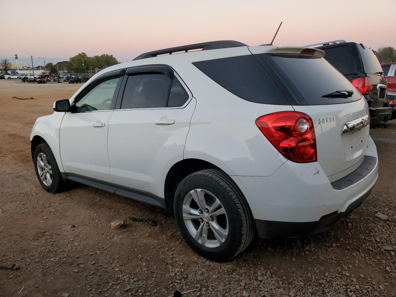 VIN 1GNALBEK5FZ103279 2015 CHEVROLET EQUINOX no.2