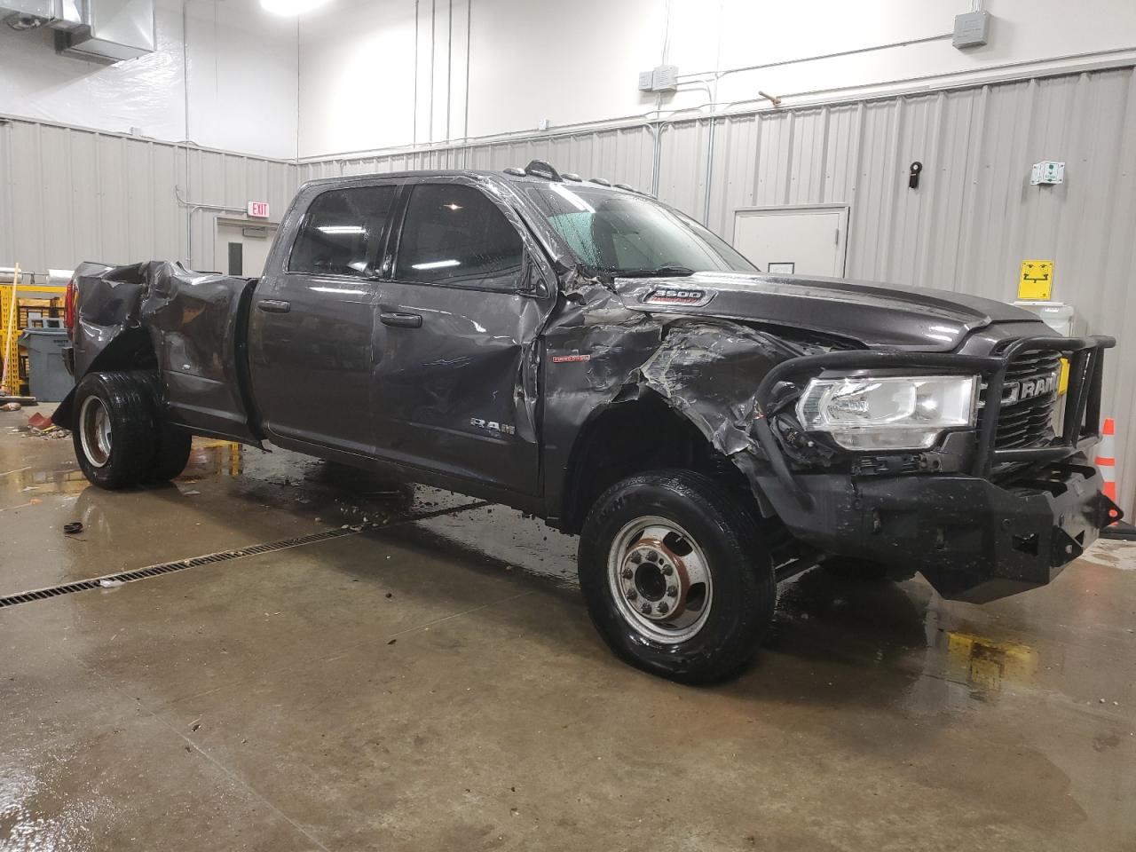 2021 RAM 3500 - Image 4