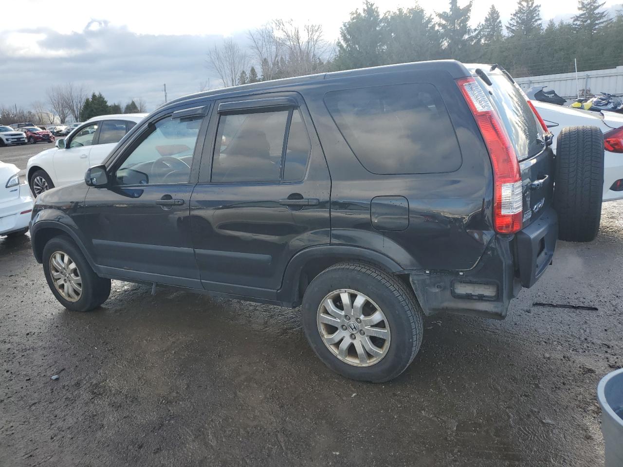 2004 Honda CR-V - Image 2