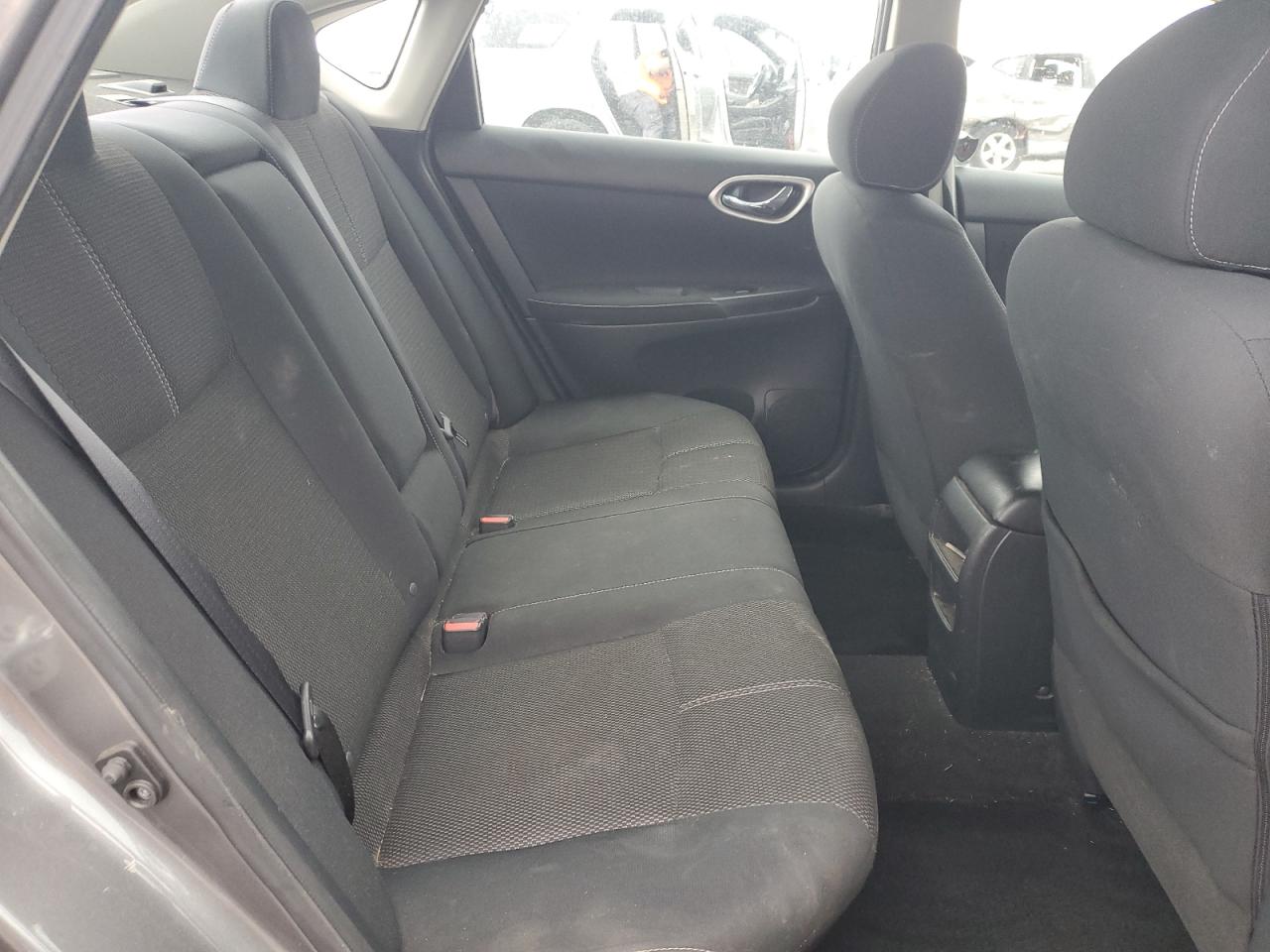 2015 Nissan Sentra - Image 11