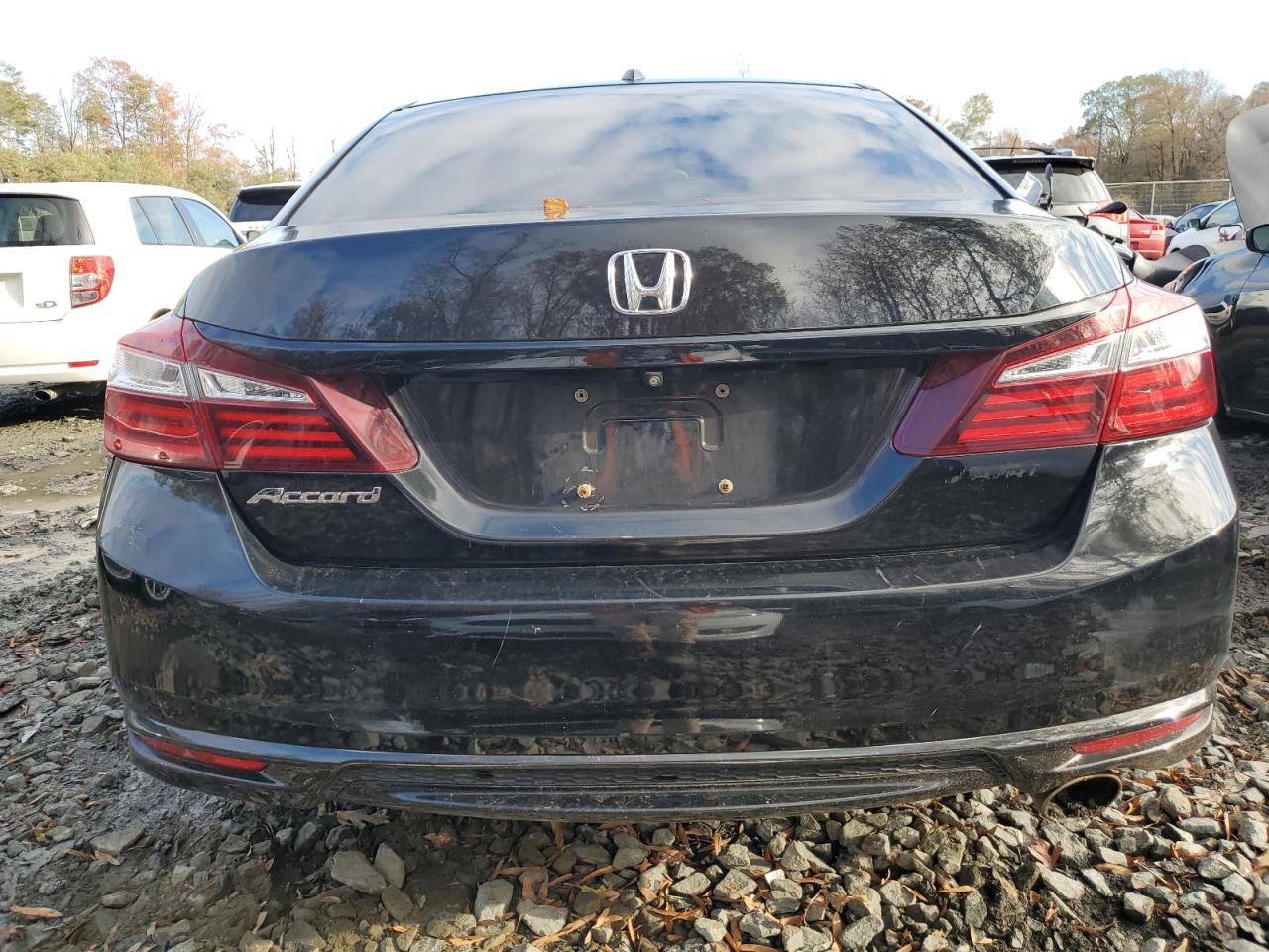 2016 Honda Accord Exl VIN: 1HGCR2F87GA016665 Lot: 81060814