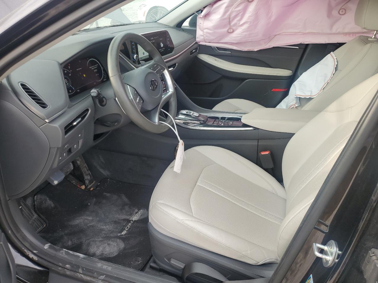 2022 Hyundai Sonata - Image 7