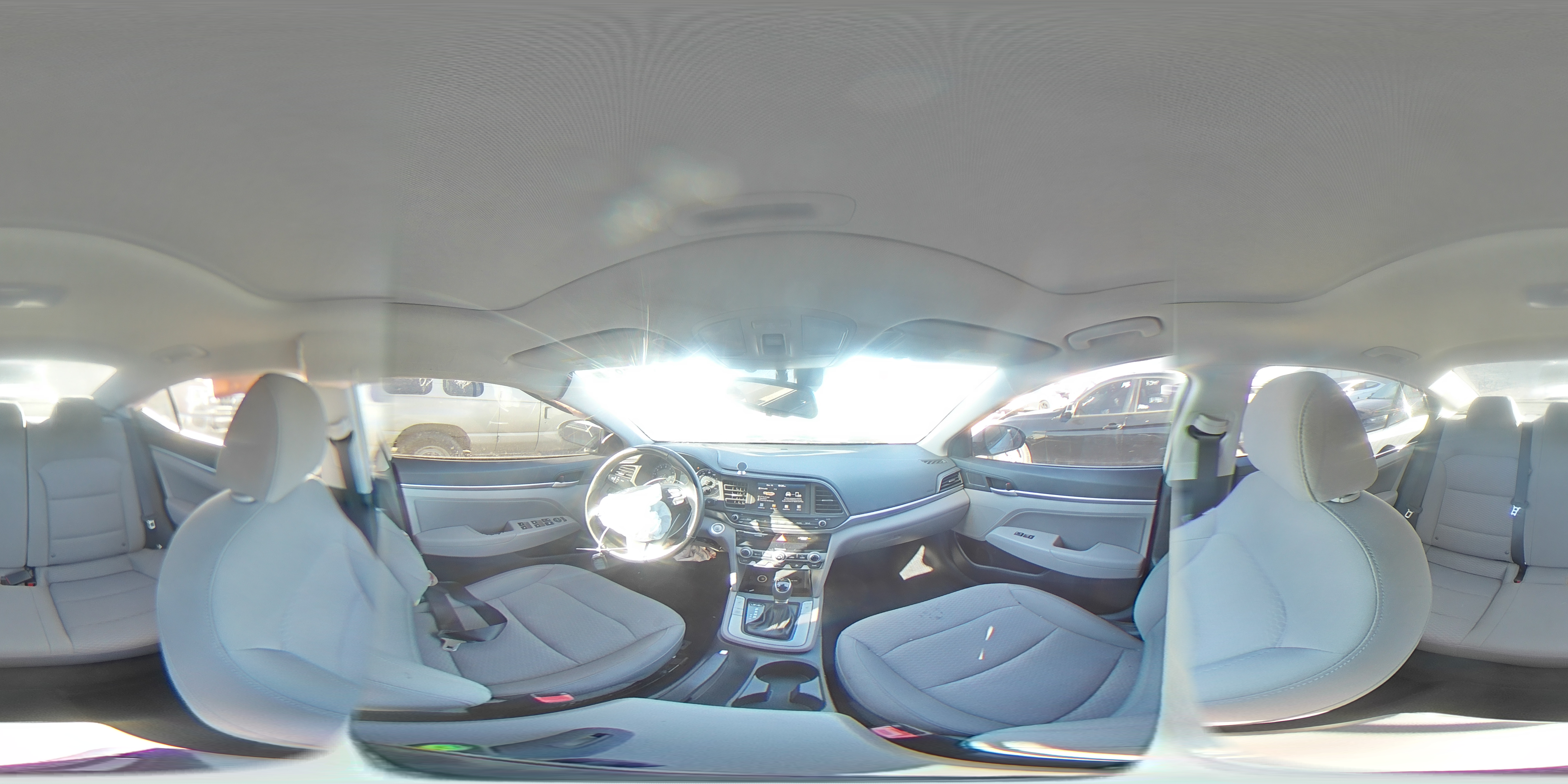 2020 Hyundai Elantra - Image 12