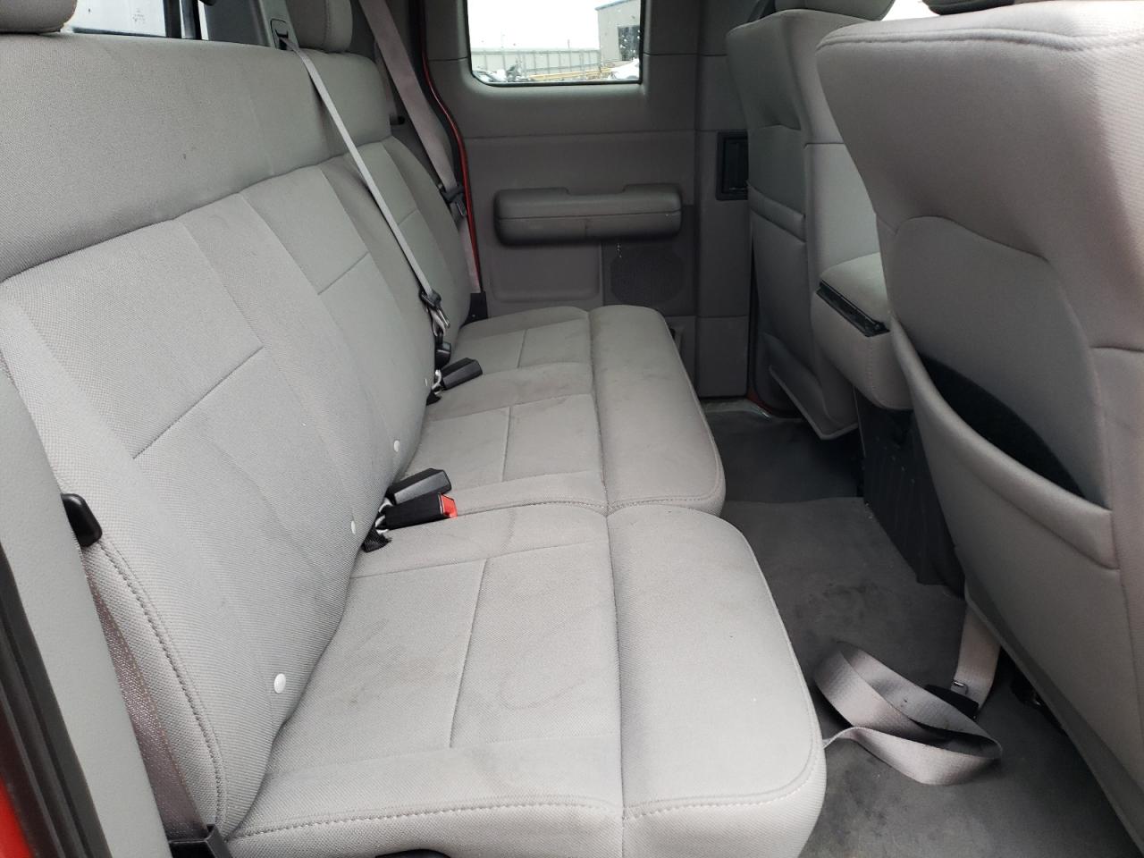 2004 Ford F-150 - Image 10