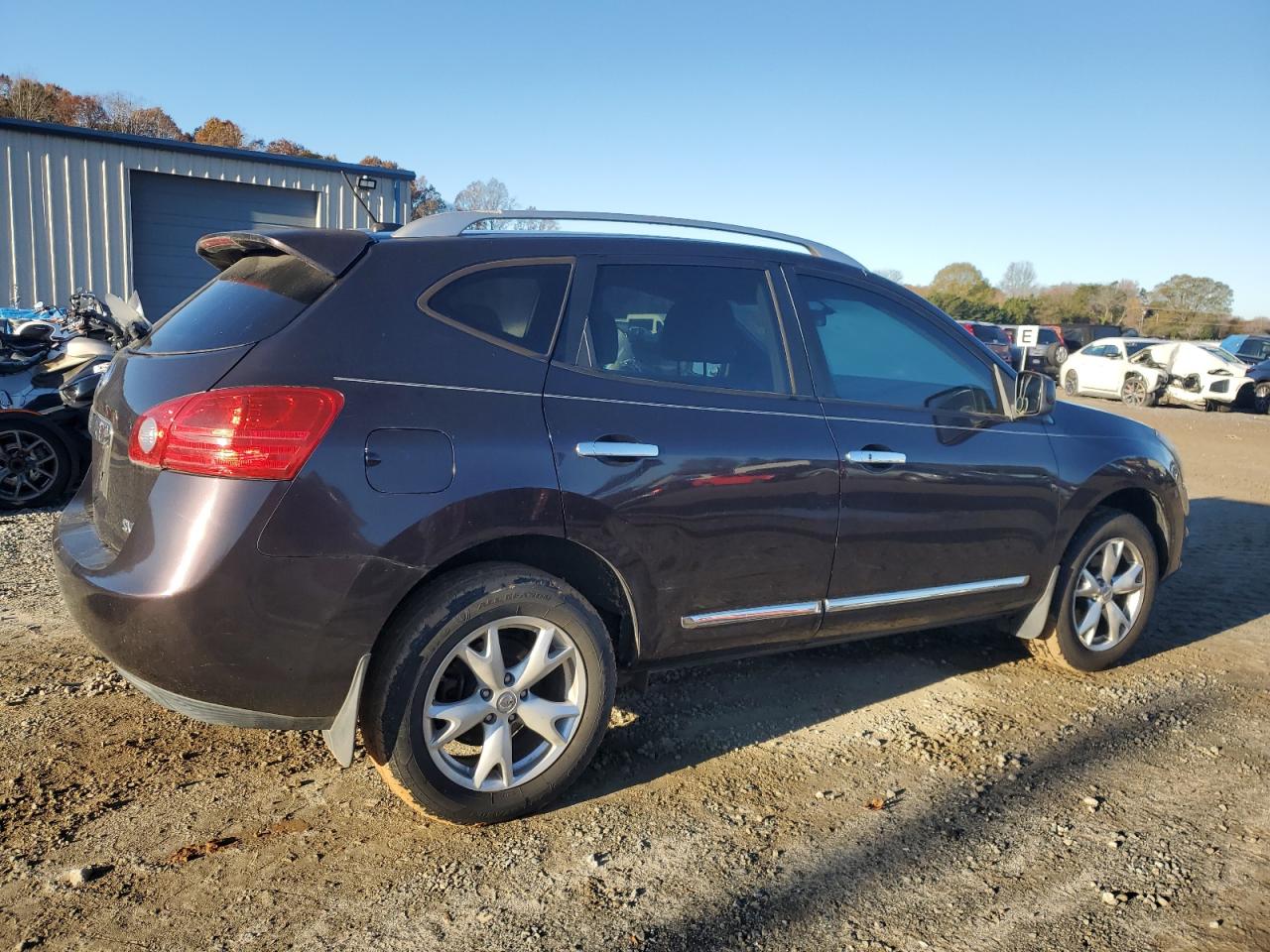 2011 Nissan Rogue - Image 3