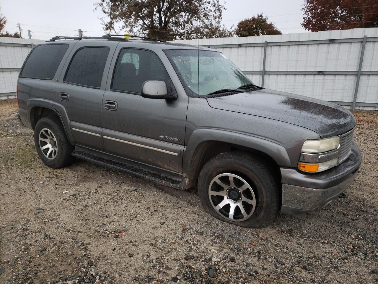 2002 Chevrolet Tahoe - Image 4