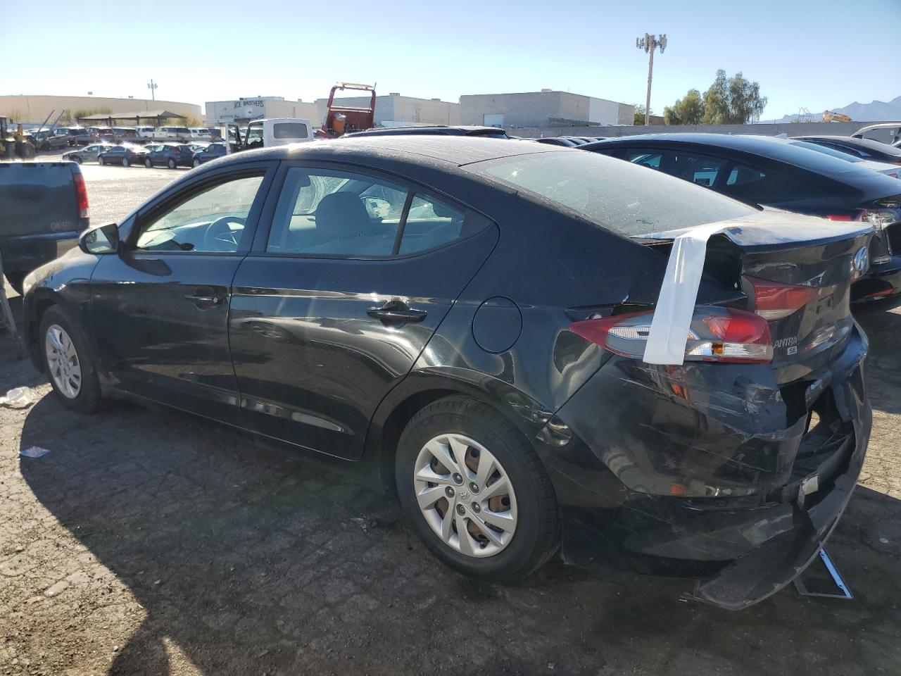 VIN 5NPD74LF8JH354373 2018 HYUNDAI ELANTRA no.2