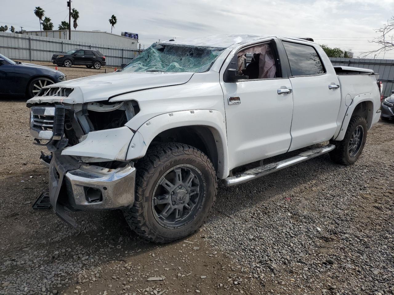 VIN 5TFAW5F10HX622925 2017 TOYOTA TUNDRA no.1