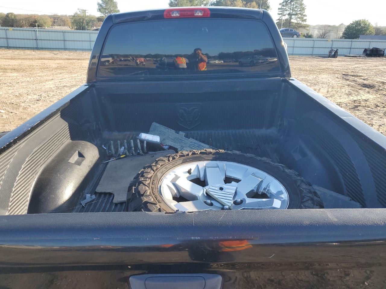 2004 Dodge RAM - Image 11