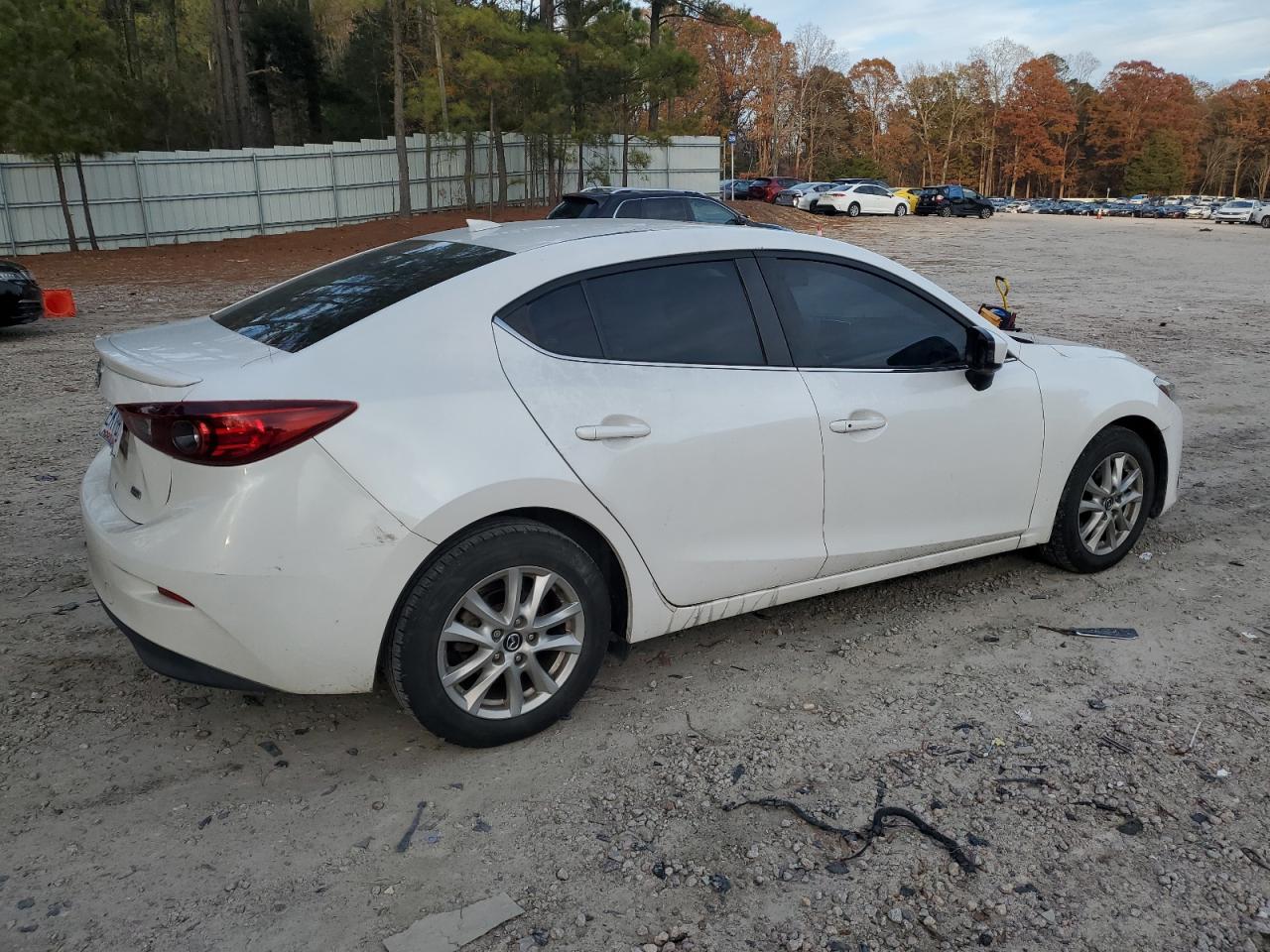 2016 Mazda 3 - Image 3