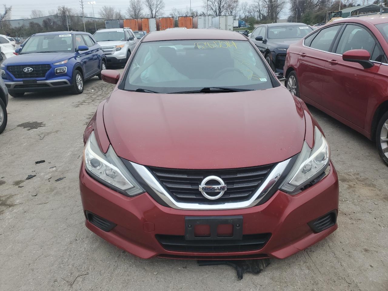 2016 Nissan Altima - Image 5