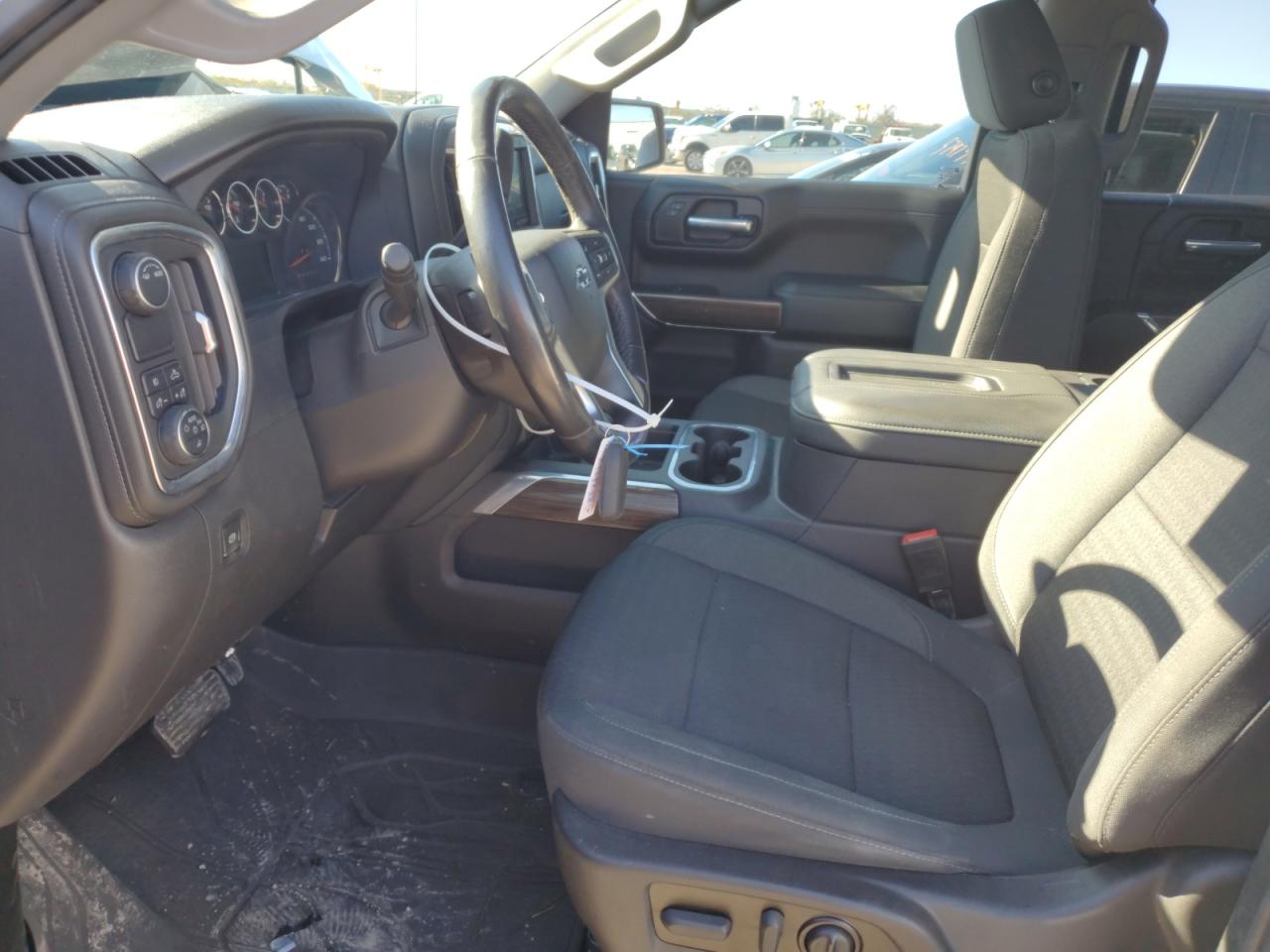 2022 Chevrolet Silverado - Image 7