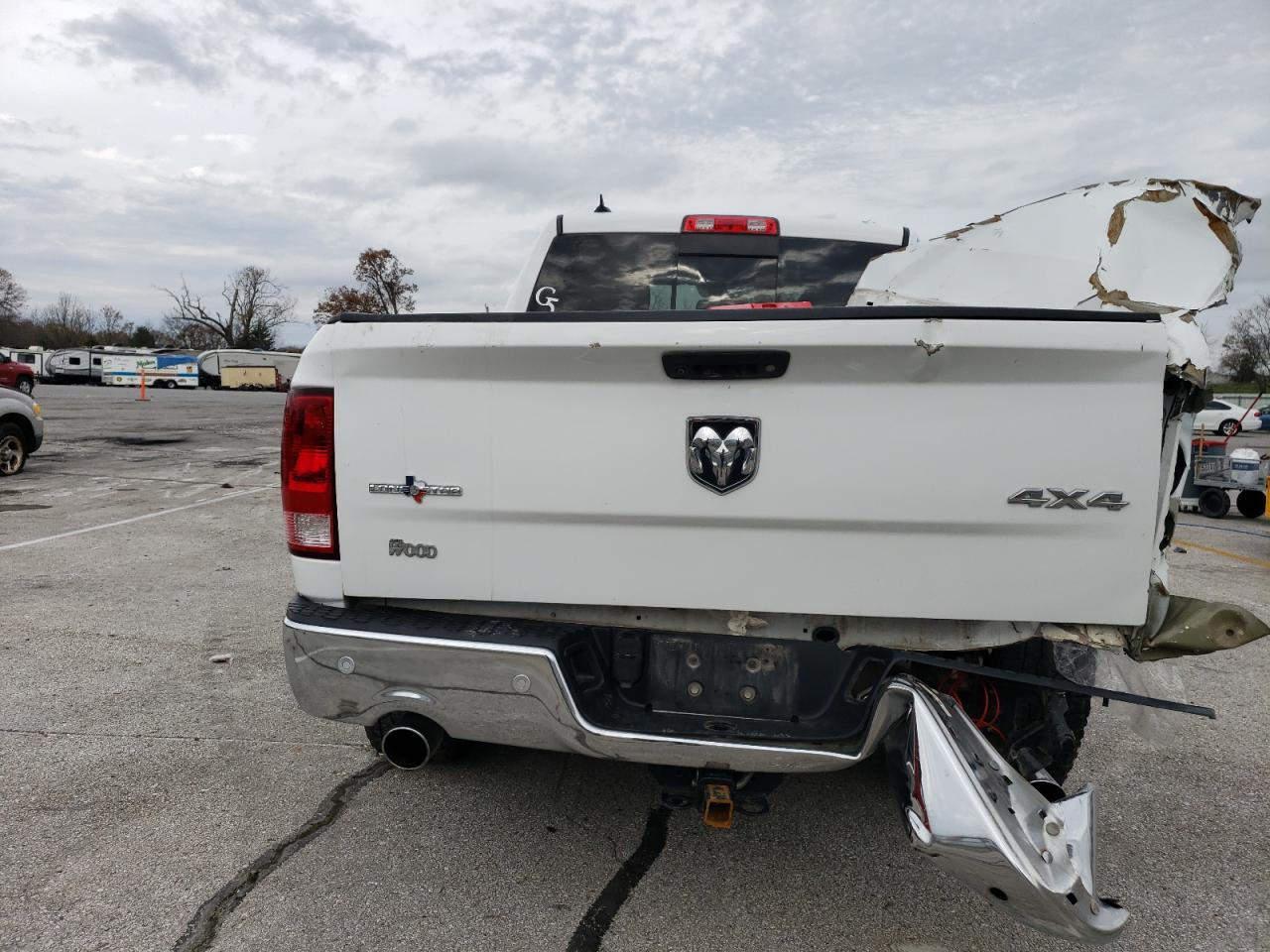 2015 RAM 1500 - Image 6
