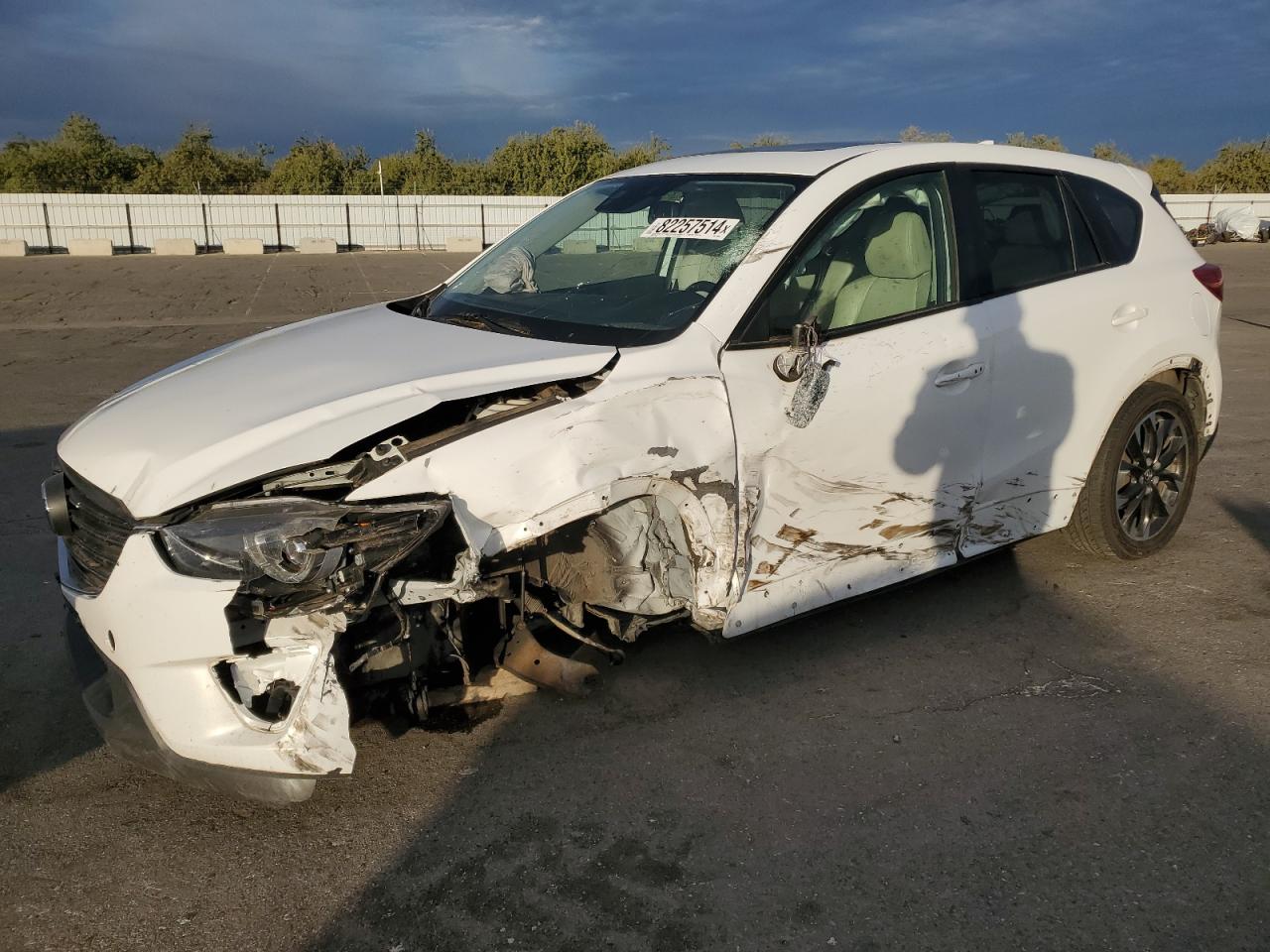 2016 Mazda Cx-5 Gt للبيع في Fresno، CA - Front End