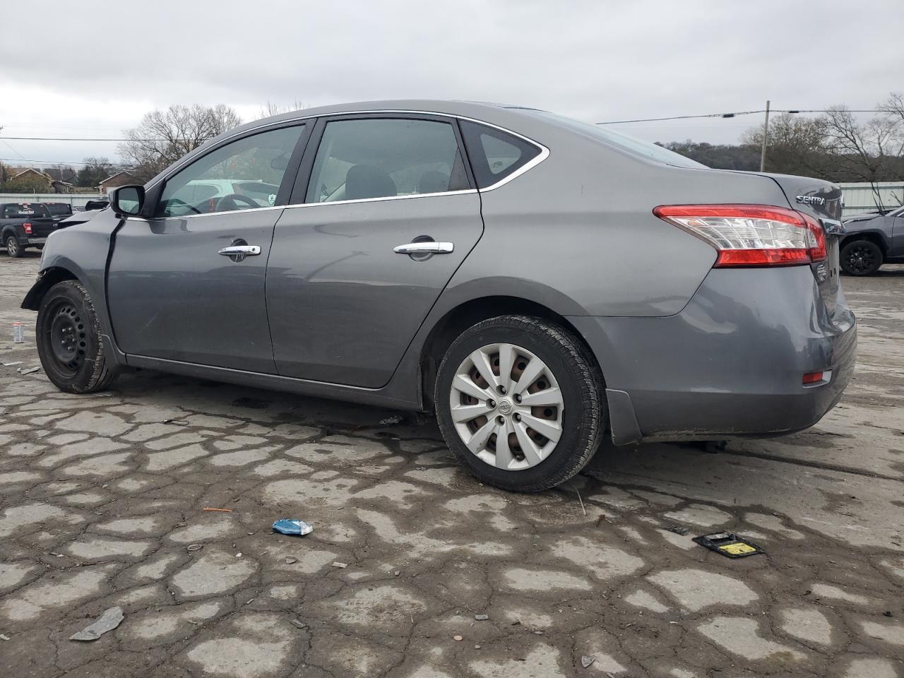 2015 Nissan Sentra - Image 2