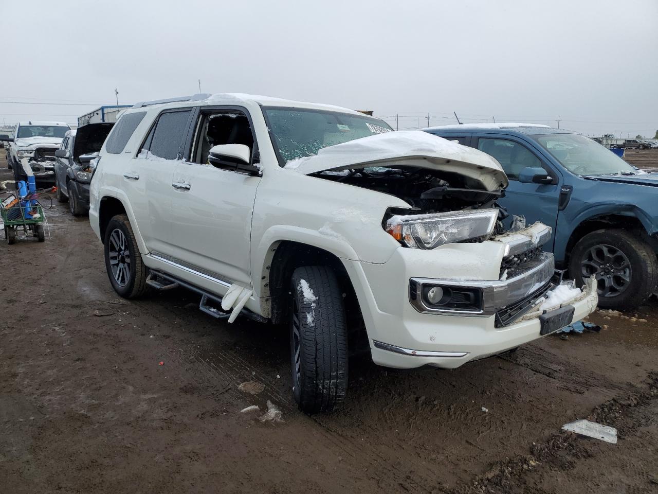 VIN JTEBU5JR3K5717257 2019 TOYOTA 4RUNNER no.4