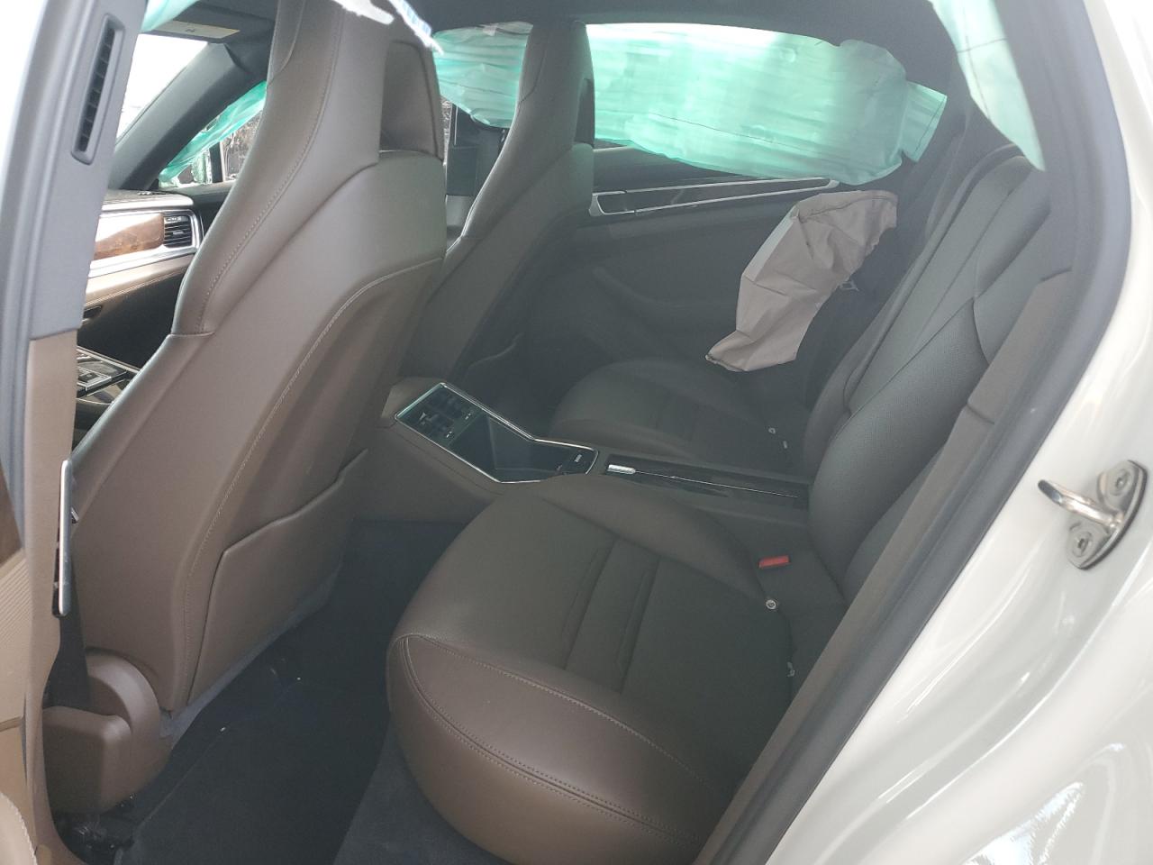 2018 Porsche Panamera - Image 10
